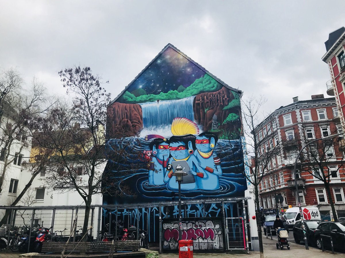 booksandwine76's tweet photo. Graffiti or street art? #Hamburg #TravelTuesday https://t.co/fBqY7CyMc8