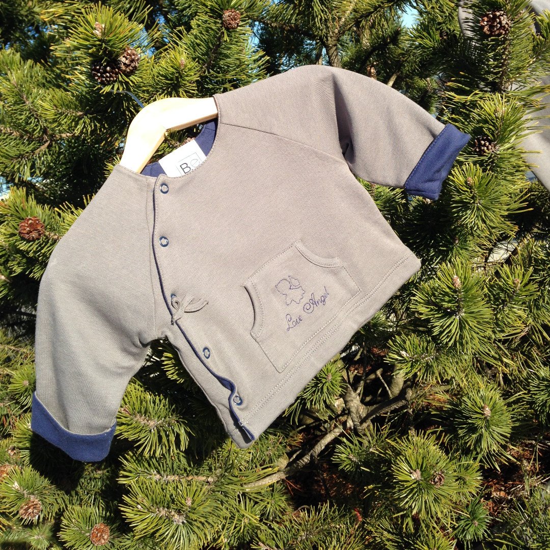 bequalitycotton's tweet photo. An #EcoBaby in arrival? Welcome him/her with the softest organic #Pima #Cotton from #BeQuality , with this Reversible Jacket! Available in Sand, Taupe & Blue All have an #Angel embroidery https://t.co/ZcaFT76Moi
#newborn #baby #naturalfibre #slowfashion #ecofashion #modaetica https://t.co/j1DHZbGCpy