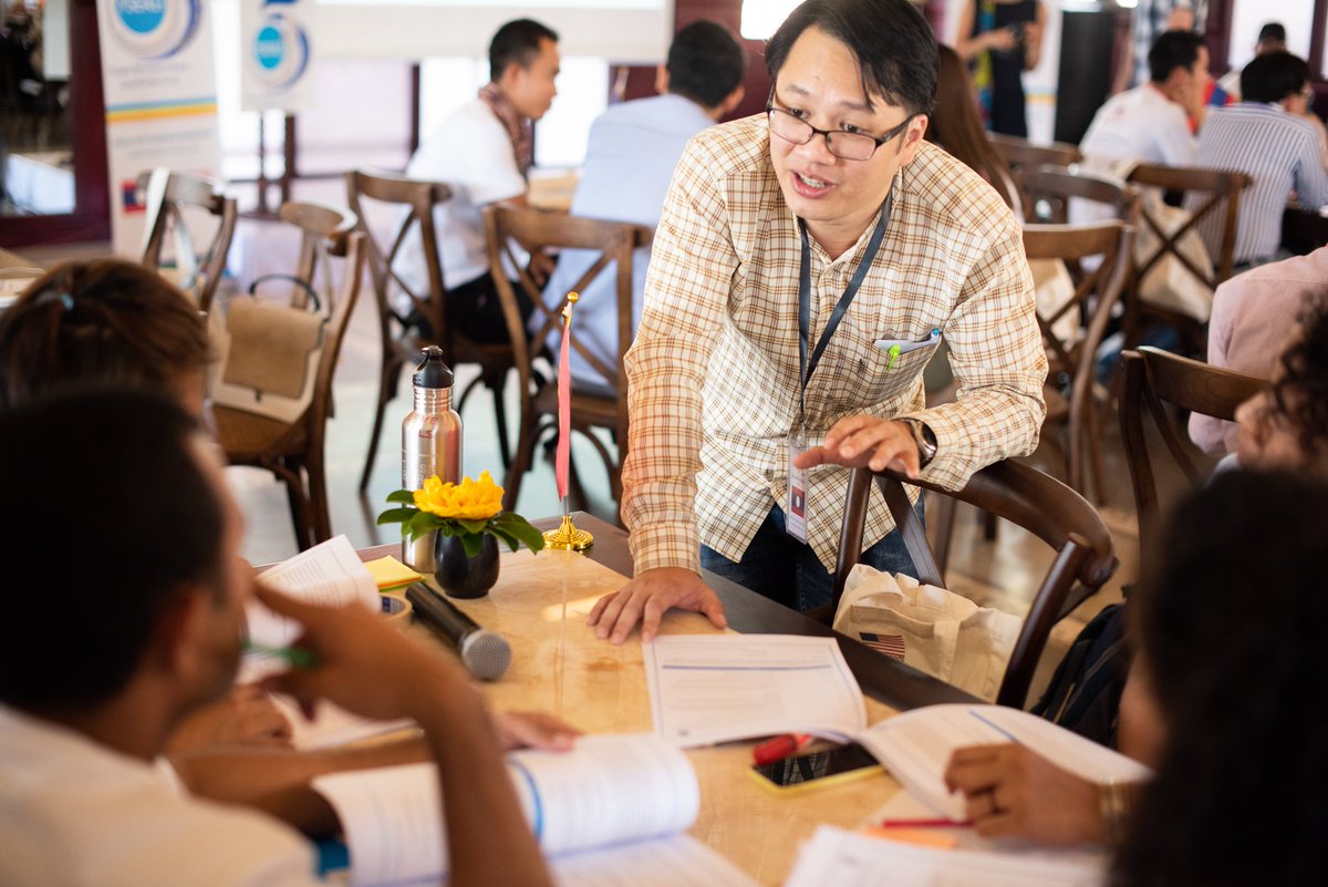 Asia_Foundation's tweet photo. 2017 #AsiaDevFellow Khouanfa Siriphone facilitates the participant ideation for #sustainable tourism initiatives at the 2019 #YSEALI Eco &amp; Sustainable Tourism Workshop.  @LeadExAsia #YSEALIecoTourism @USMission2ASEAN @usembassyvte https://t.co/qbLJe0m8Mg