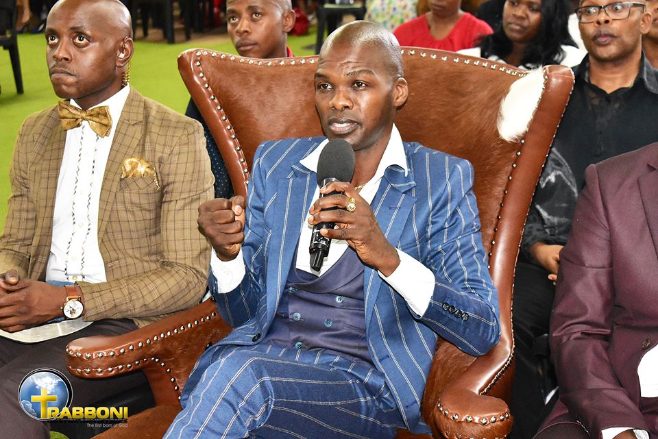 IAmLesegoDaniel's tweet photo. [MY HEART CRIES FOR YOUR SOUL]: Remember the prophesy of “2019” – the year of the Messiah’s Heart; the year of “Who is Who” - the year were people’s hearts will be revealed. Already we are seeing the manifestation of this prophesy: https://t.co/UCeFXWdpQ0
#BewareOfFakeNews! https://t.co/sUzKBxFNFy