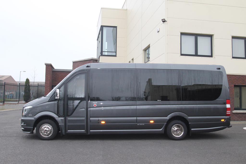 CAROLAN COACHES, takes delivery of his NEW Euro 6 Sprinter 16 Seater X-Clusive from EVM
See more: bit.ly/CarolanCoaches
▪️Euro 6
▪️7 Speed G Tronic Automatic gear box
▪️Conference Seating Layout in the Rear
▪️Passenger Electric Entry Door
#minibus #Sprinter #minibusconversion