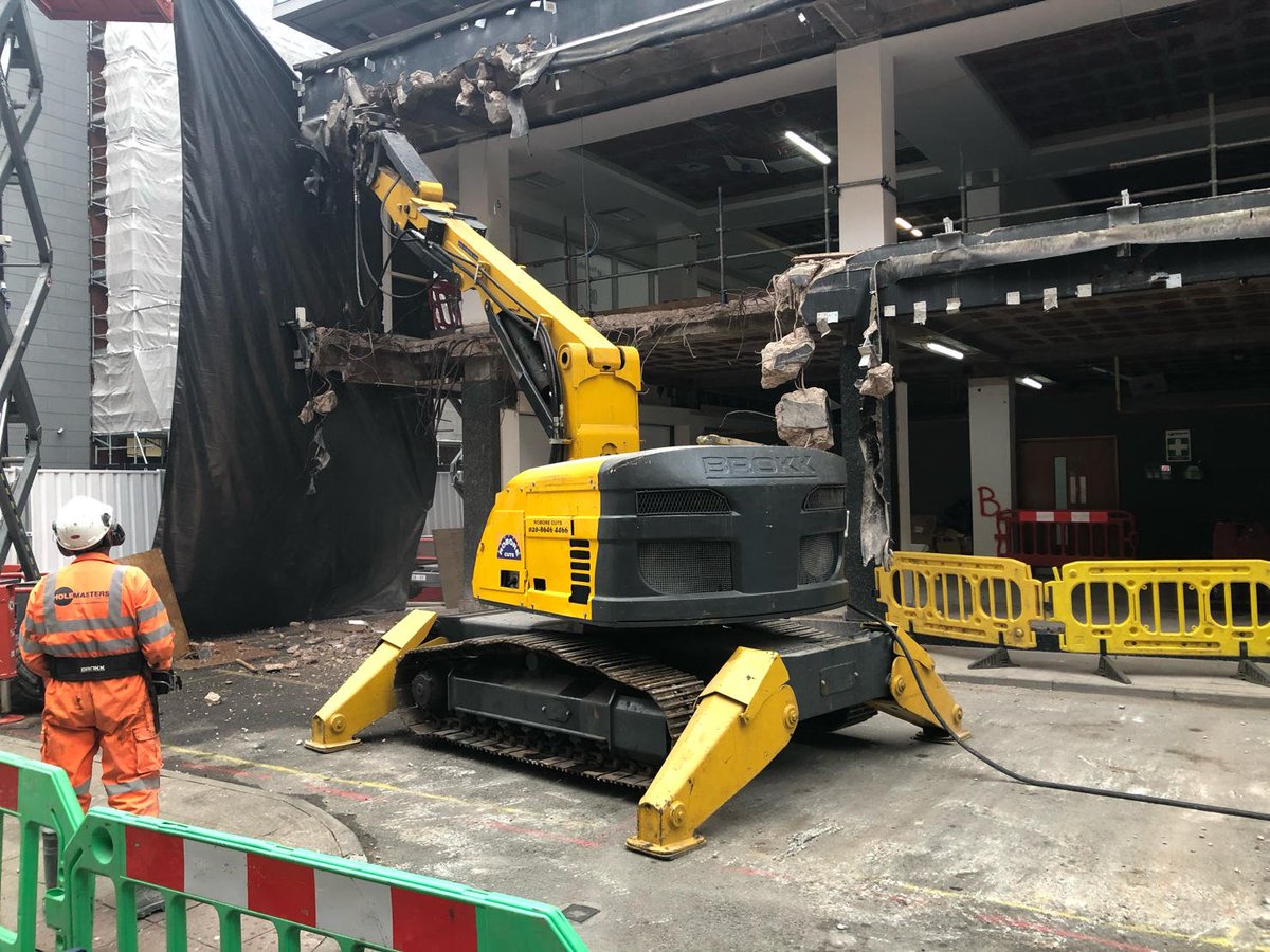 The Brokk 800 giving it some in the centre of Manchester! 

The famous saying.... One team, One dream!

<a href="/RoboreHire/">Robore Hire</a> <a href="/Holemasters_Ltd/">Holemasters</a> <a href="/roborecuts/">Robore Cuts</a> 

robore.com