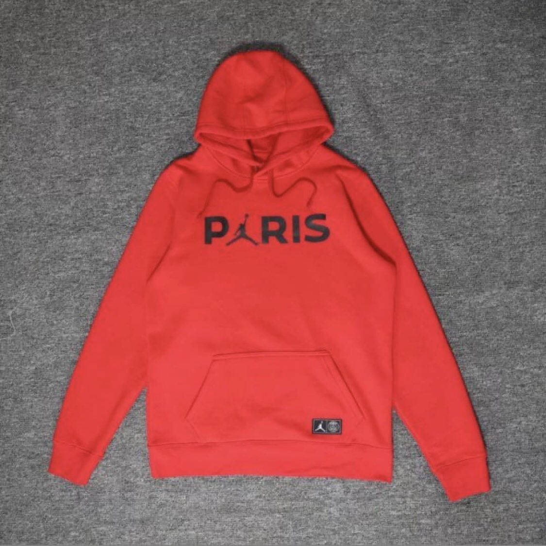 aa_kits's tweet photo. Last few #PSG items in a size Large. Order now for free next day delivery. https://t.co/mjmvrESQE7