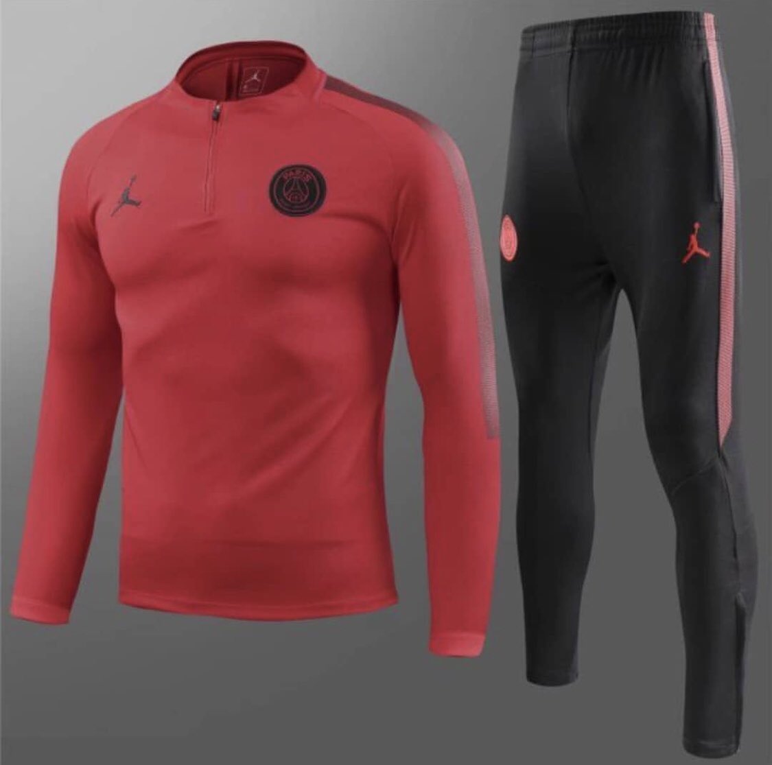 aa_kits's tweet photo. Last few #PSG items in a size Large. Order now for free next day delivery. https://t.co/mjmvrESQE7