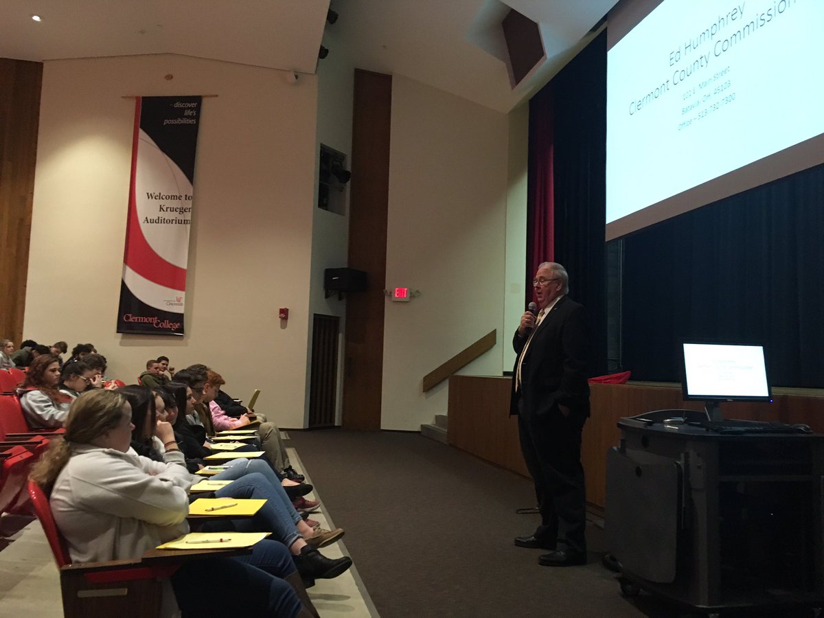UCClermontDean's tweet photo. @ClermontCounty Commissioner Ed Humphrey addresses high school students visiting @ucclermont Thanks for sharing your success story commissioner! #UCCFirst https://t.co/sGDOt7Vqg1