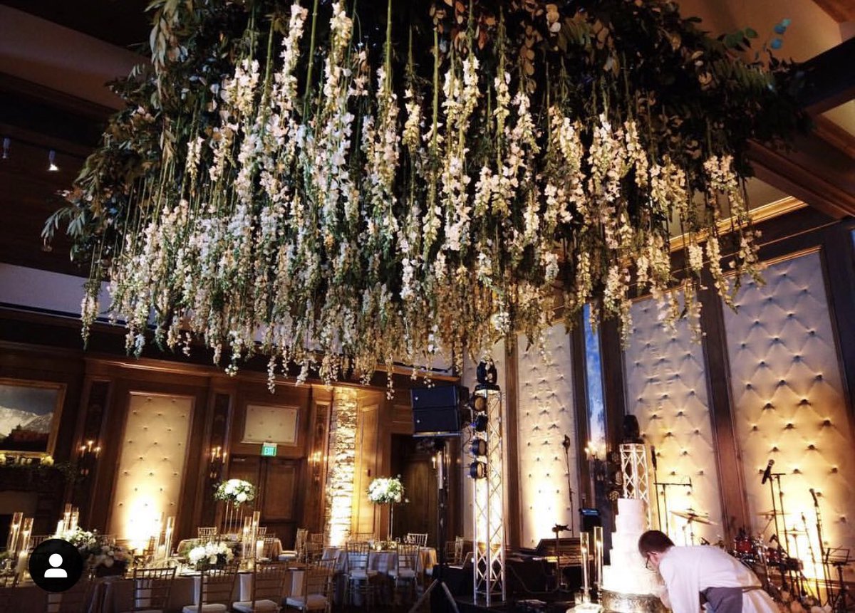 SoireeParkCity's tweet image. Ok but did you SEE the pretty from this weekend? We can’t get over it. 😍 @SELWeddings @artisanbloom @erickelley @WasatchAV #mountainwedding #realwedding #weddingplanner