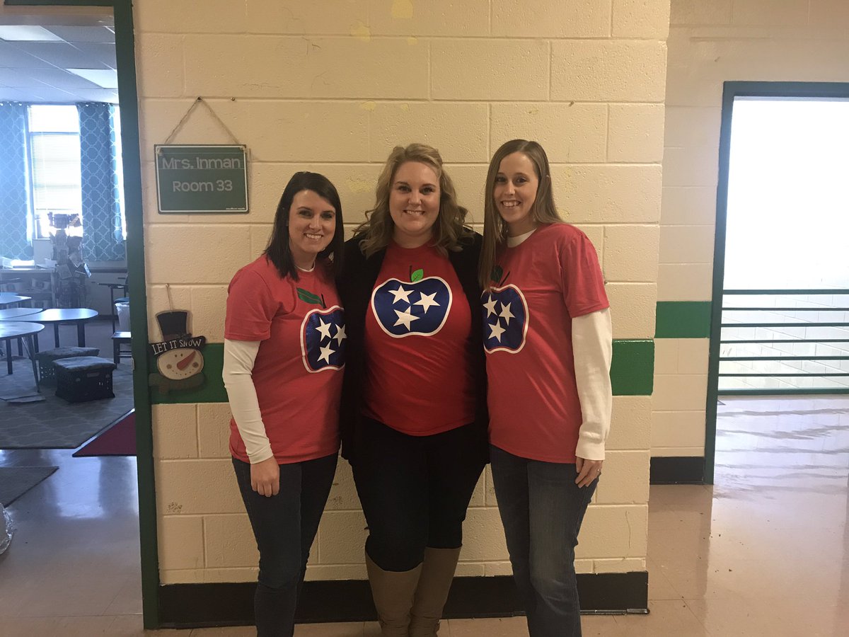 laurendhyatt's tweet photo. In the craziness of yesterday, we took a picture, but forgot to post it! Sometimes when you are an educator, you get so busy in teaching and learning you forget things! 🤣🤦🏼‍♀️ but here is our #RedForEd picture! Support teachers! 🍎 @TEA_teachers @3rdGrdLemonade https://t.co/yWShtn1YnI