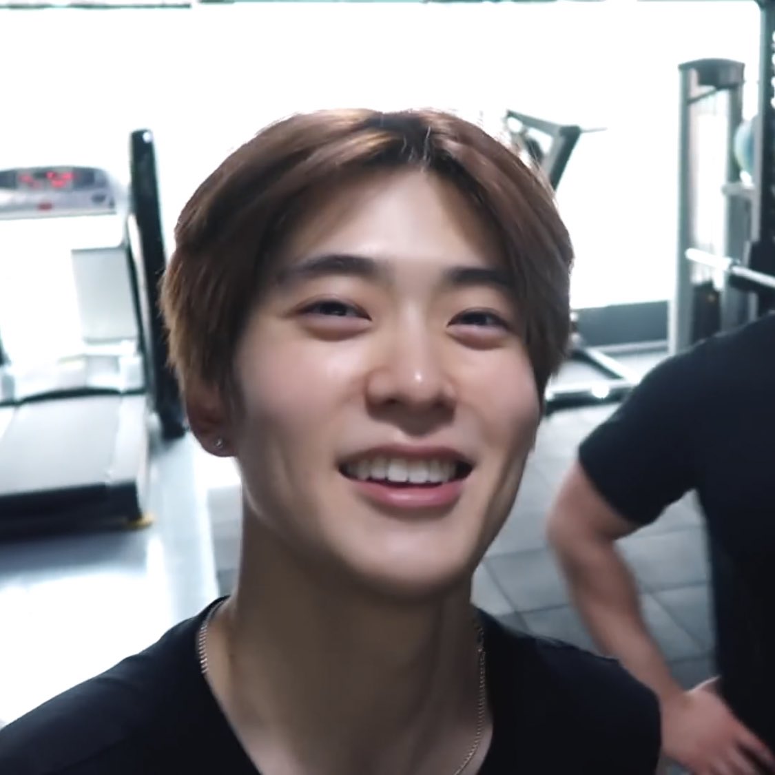 low quality jaehyun tweet media