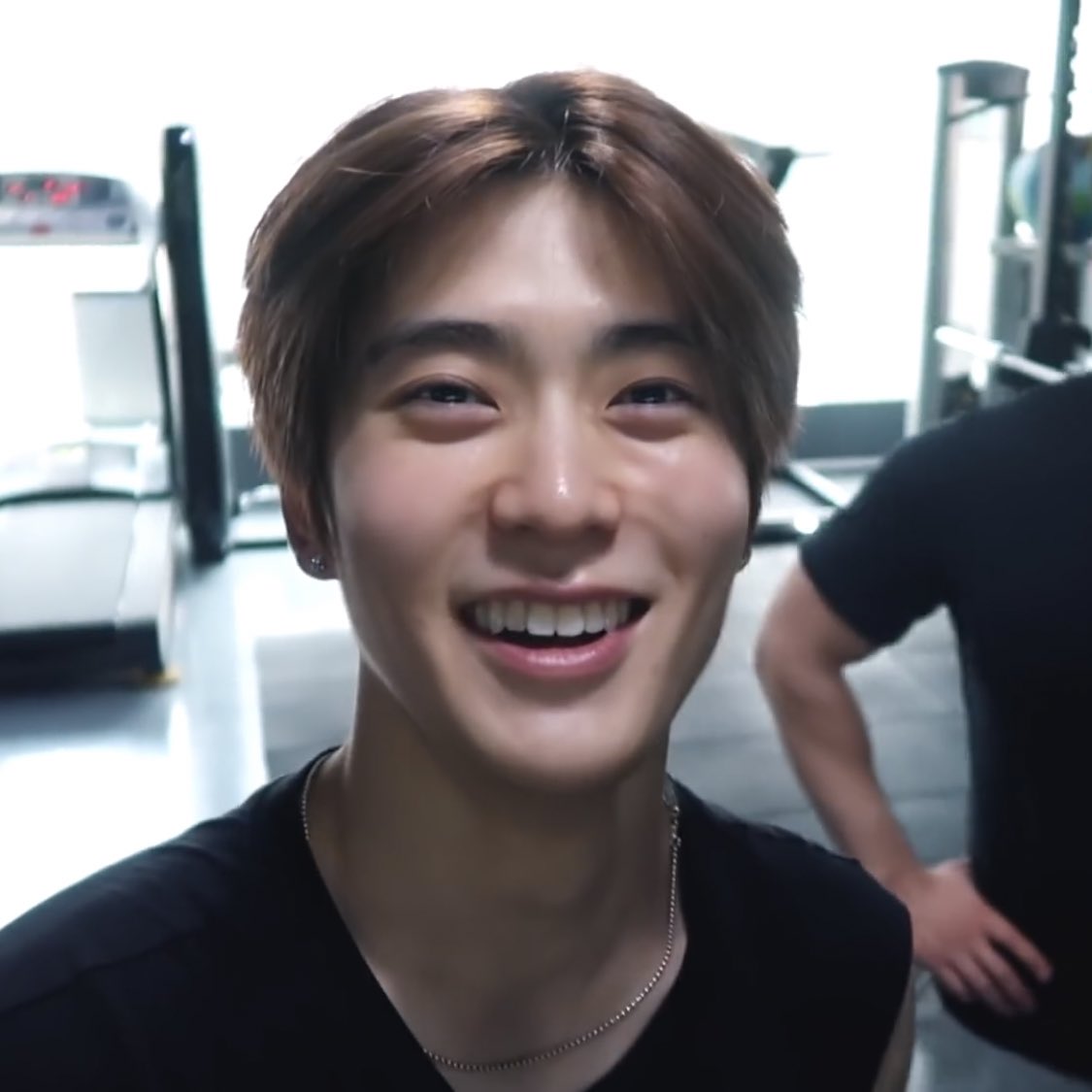 low quality jaehyun tweet media