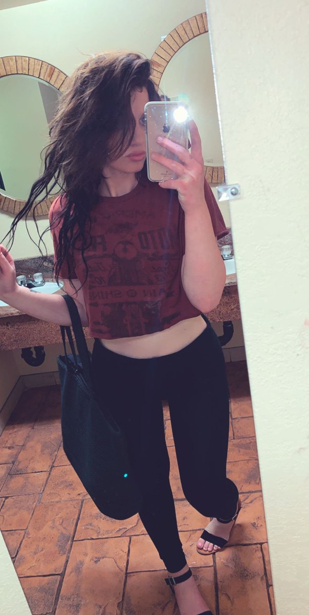 taylorrmortonn's tweet photo. update https://t.co/ijHh7RA2L4