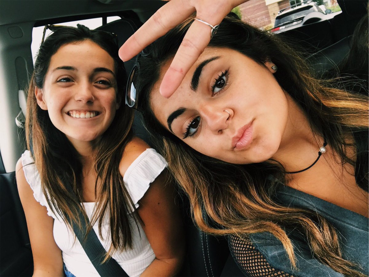 alexia_e8's tweet photo. happy birthday to one of my bestest friends, thank you for always being there, attitude and all:) i love you forever and a day em, hope 18 is everything and more!!💕 @emmapullen6 https://t.co/gZ8QI3OFD6