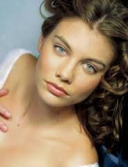 AmiableSylph's tweet image. // Going to be flipping this account to an adult!Hermione Granger. 

Who should I use as fc? Poll will be in next tweet