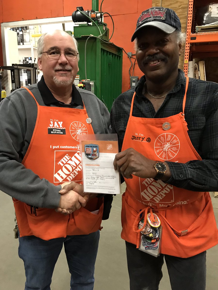 davepwest's tweet photo. Congrats to Jerry on his award of Sales Associate of the month for Feburary!! You rock, Jerry!!!! https://t.co/1WOgPnVQdi