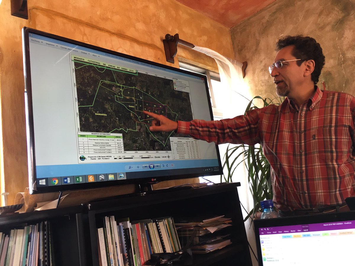 The_Rothman's tweet photo. #Conservation planning in action with Marco Cerezo, Executive Director, FUNDAECO, Guatemala @AnchondoAndres @ABCbirds @fundaecoguate #ConservationCoast #BirdScapes #birds https://t.co/KSYoyVzCVo