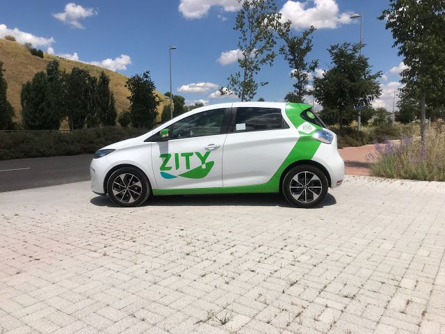 AwesomeMadrid's tweet photo. 🎉 #SORTEO: ¡SORTEAMOS UN BONO DE 5 EUROS en @Zity ! 🎉

¿Qué es @Zity ?
¡El carsharing con 5 plazas y 100% eléctrico! ¡Acércate al teatro, al cine, o a donde tú quieras en coche! 🚗

🔸Seguir a @AwesomeMadrid y a @Zity
🔸Dar RT a este tweet
🔸Menciona a 2 amigos

FIN: 11/03
🍀🍀 https://t.co/Dx1oJrAOml