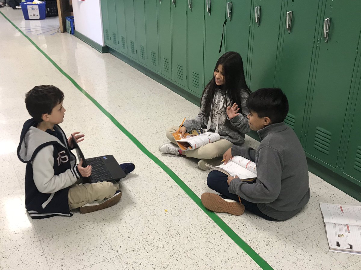 KramerDISD's tweet image. Mrs. Santana’s 5th graders are using Flipgrid to answer questions on stem and leaf plots! #flipgrid #mathproblemsolving
