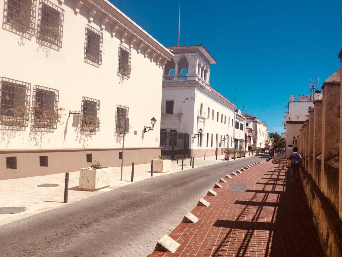 Poder ver un cielo despejado sin cables que entorpescan la vista  es maravilloso!! #ciudadcolonial #turenovadaciudadcolonial