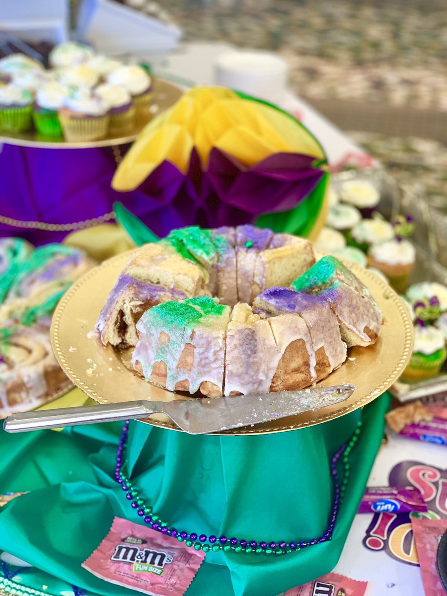 UABStudents's tweet photo. #MardiGras #FatTuesday @UABDining https://t.co/eevFkokEQA