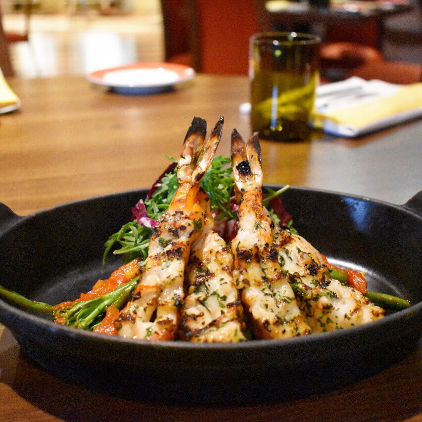 BistroPolanco's tweet photo. Camarones gigantes al carbón, vegetales salteados con salsa marinara. #FestivalGriglia #BistroPolanco

Reserva al: 52 63 88 22

#restaurante #restaurantes #Polanco #CDMX #FestivalGastronomico https://t.co/gaV82FmJjW