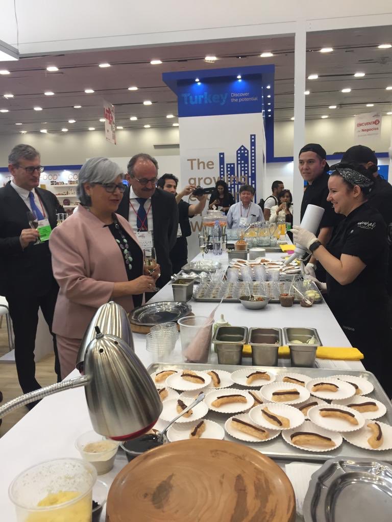 La Secretaria de <a href="/SE_mx/">Economía México</a> <a href="/GMarquezColin/">Graciela Márquez Colín</a> inaugura el Pabellón de la #UniónEuropea en la Expo ANTAD &amp; Alimentaria 2019 en la Expo #Guadalajara donde se presentan más de 100 productos europeos #BienvenidoaEuropa #EnjoyItsFromEurope <a href="/ANTADMx/">ANTAD</a>