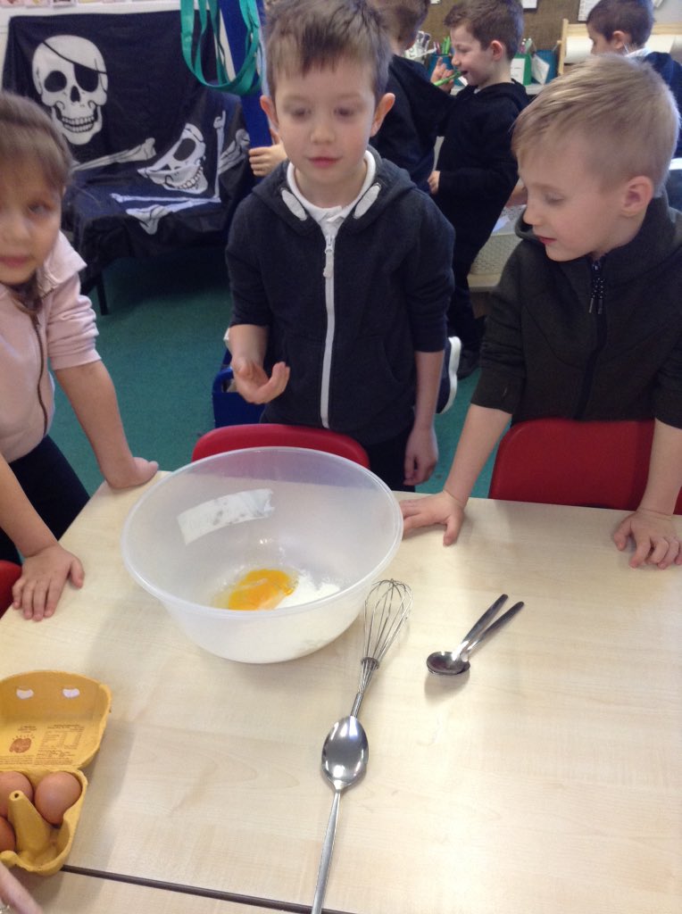 peafieldacorns's tweet photo. Great work from the Acorns. Writing instructions and making pancake batter. https://t.co/bHDakP7qra