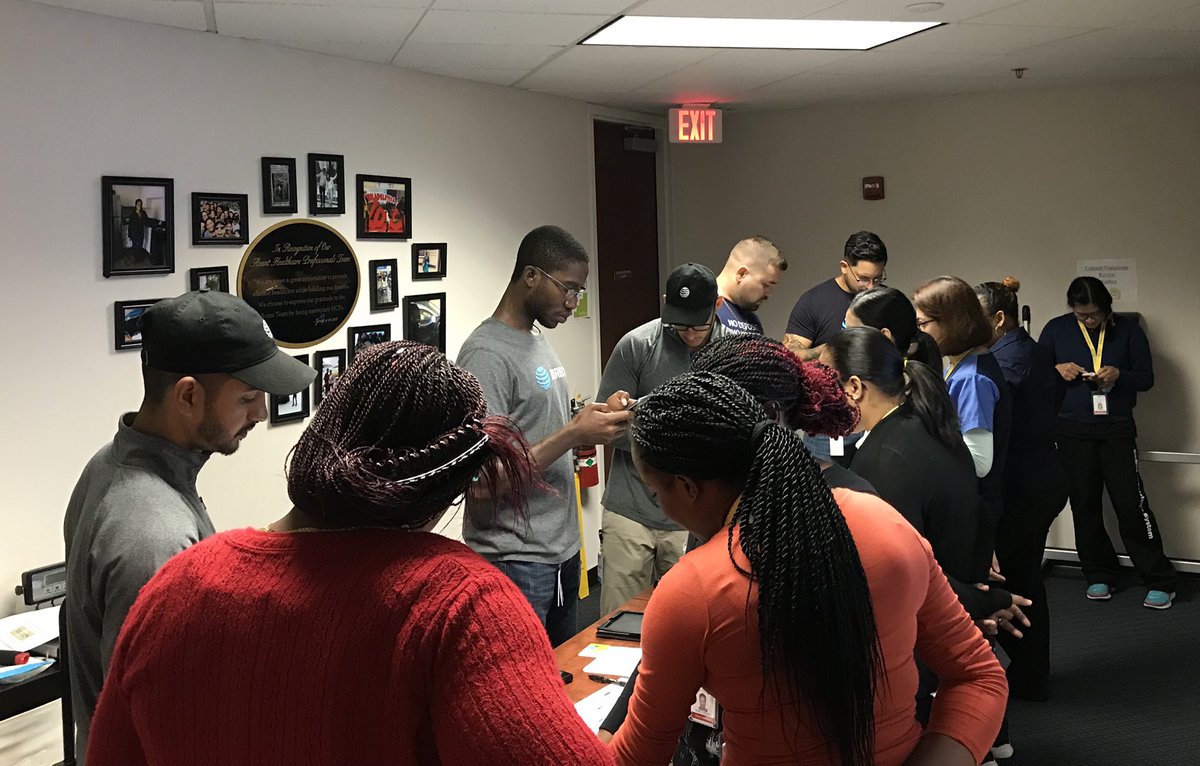 FLfleetfighters (@flfleetfighters) on Twitter photo Out here doing the most! We love helping out wherever we can!! Thank you <a href="/AvantHealthcare/">Avant Healthcare</a>!!📱🔥 #everybodyeats #dealsonwheels #fyERemojis @geauxlego @AmyIvey_OneFLA <a href="/OneFla_Mobile/">Florida Mobile Fighters</a> Out here doing the most! We love helping out wherever we can!! Thank you <a href="/AvantHealthcare/">Avant Healthcare</a>!!📱🔥 #everybodyeats #dealsonwheels #fyERemojis @geauxlego @AmyIvey_OneFLA <a href="/OneFla_Mobile/">Florida Mobile Fighters</a>