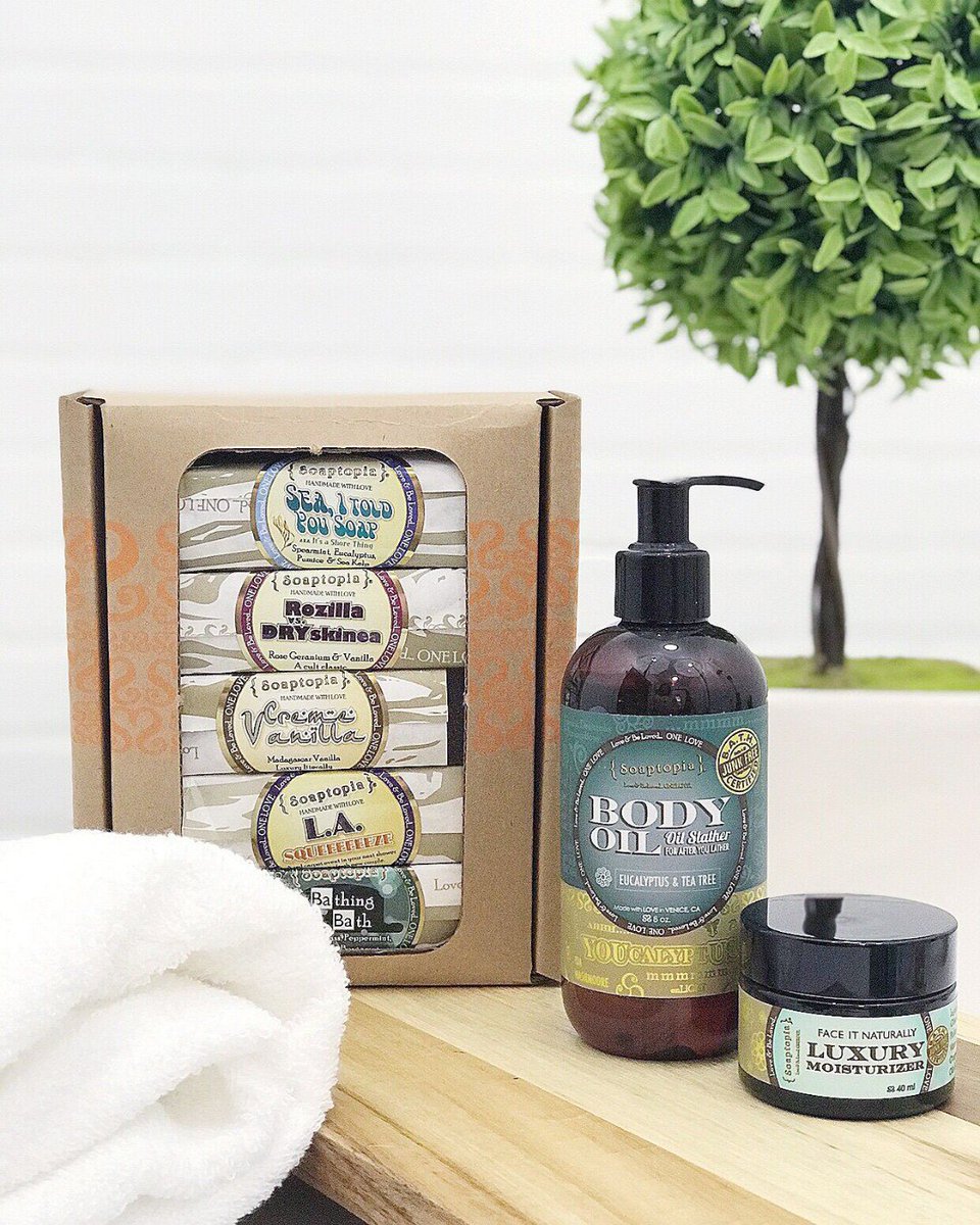 Soaptopia's tweet image. "It was one of those March days when the sun shines hot and the wind blows cold: when it is summer in the light, and winter in the shade" ~ Charles Dickens #soaptopia #love 
Photo by: @sweetcreekmoon