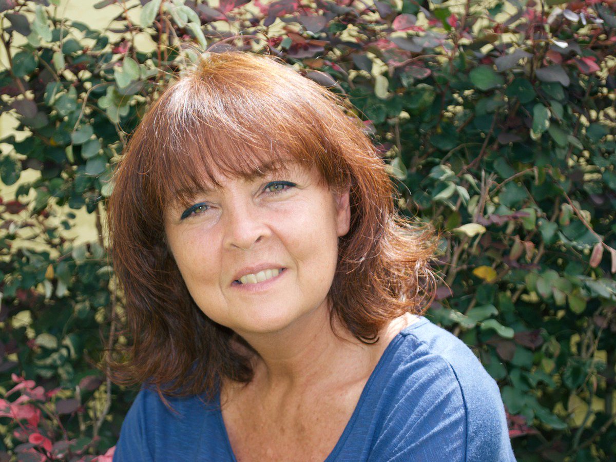 writehedgebrook's tweet photo. Today is the last day for the early bird rate for Vortext. Sign up for Tarot for Writers
with Rahna Reiko Rizzuto. Vortext is an extraordinary three-day salon held on Whidbey Island. Spaces are filling quickly. Don't miss out! #vortext #amwriting
https://t.co/o7xdQI3bHv https://t.co/hTp54u3VNo
