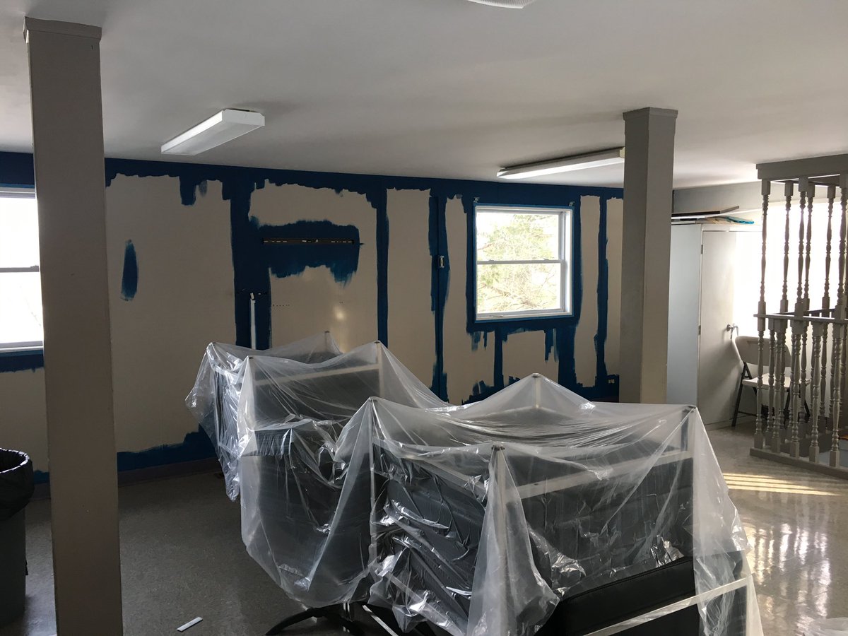 SR Students been busy since Saturday getting the student center painted! Updates coming soon📸
.
#srcc #southridgecc #southridge #southridgecommunitychurch #srstudents #students #paint #painting #paintingproject #facility #facilities #campusdevelopment