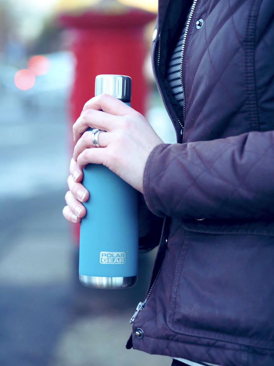 PolarGear's tweet photo. Ice cold, fresh tasting water ๐ฆ Keep your drinks hot or cold regardless of the outside temperature โ๏ธโ๏ธ #drinkmorewater #stainlesssteel #alsoingreyberryorwhite #24hourscold #12hourshot #bpafree #reuse #zerowaste #hydrate #ecofriendly #sustainable #eco #gogreen #polargear https://t.co/IiqP0Lzfwa