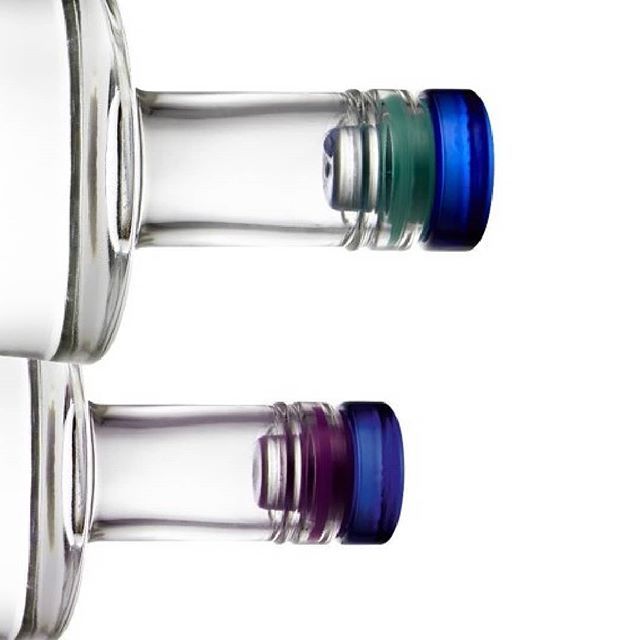 esqvodka's tweet photo. ESQ VODKA IS A TREAT FOR US. 
A LIVING INCOME IS A HUMAN RIGHT FOR FARMERS 
A living income means enough money to live a simple but dignified life, paying for essentials such as clothing, medicine and school. We believe this is not a luxury but a human r… https://t.co/zCMK0cBkCl https://t.co/UtyZmRpdpk