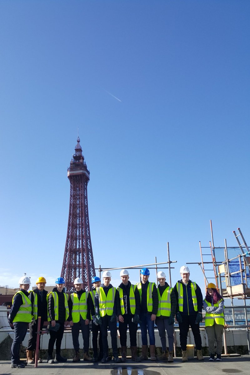 _CONLON_'s tweet photo. Today we welcomed students from @b_and_fc to The Spanish Hall project @WGBpl .

Inspiring the next generation.

#NWCH2 #loveconstruction https://t.co/rBTtdBEsET