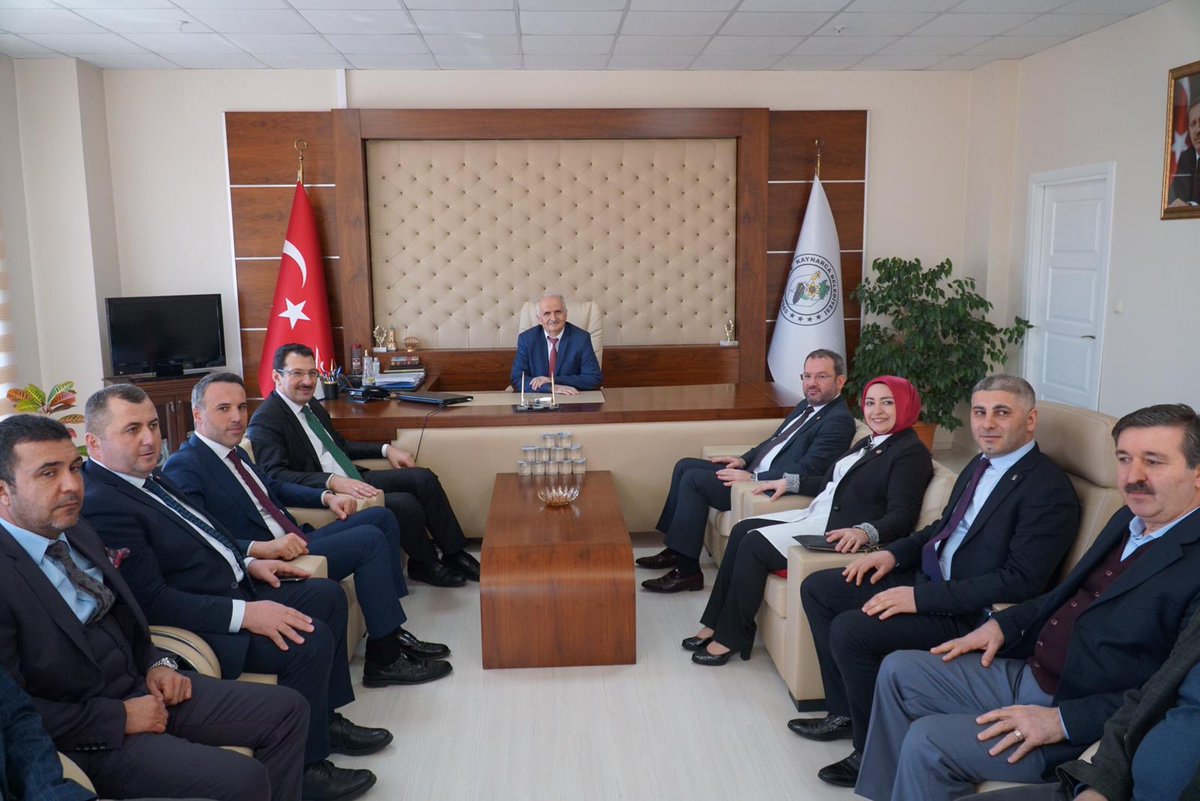 cigdemerdogantr's tweet photo. #AKPARTİ Genel Başkan Yardımcımız Sn @aliihsanyavuz54,Sakarya Mv. Sn @uncuoglurecep,İl Başkanımız Sn @yunustever,Kaynarca Belediye Başkan Adayımız Sn @KefliMurat ve İlçe Başkanımız Sn @ahmetkoseoglu54 ile Kaynarca Belediye Başkanımız Sn @ZeynurOzel’i ziyaret ettik. https://t.co/nGheu1YFxY