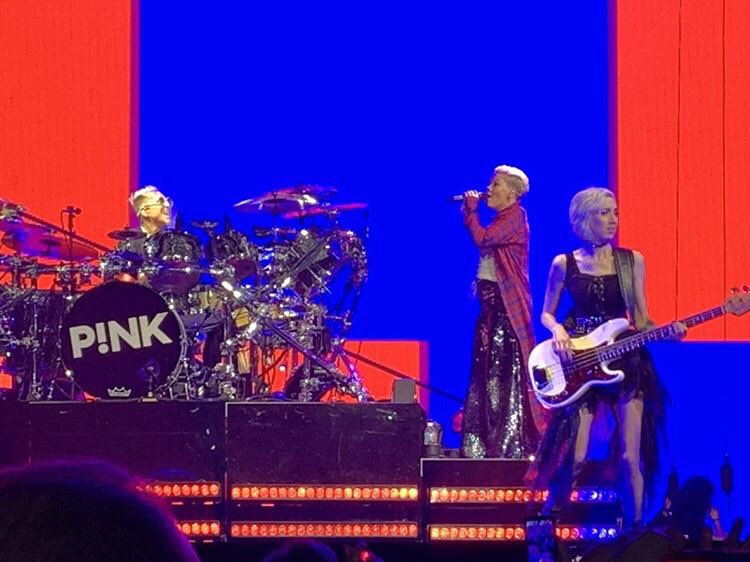 Jacksonville are you ready? <a href="/Pink/">P!nk</a> <a href="/EvaGardner/">Eva Gardner</a> <a href="/markyplanet/">Mark Schulman</a> <a href="/pinkiesfamily/">Pinkies Family</a> 📸 #pattrain #beautifultraumatour #jacksonville