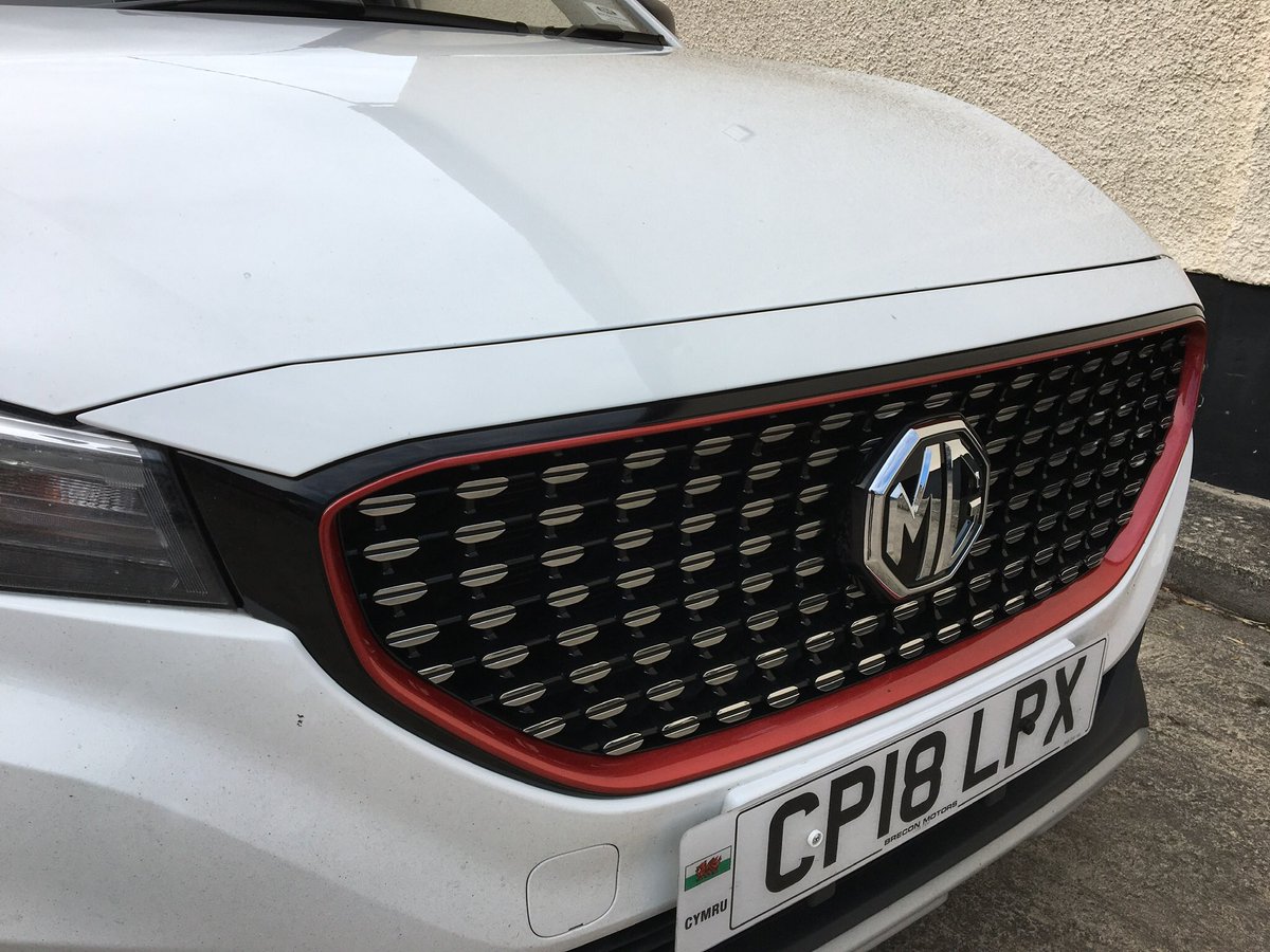 BreconMotors's tweet photo. This Red Sports Grille looks great on the MGZS Exclusive! 👌🏻 https://t.co/xfbuh3E9qL