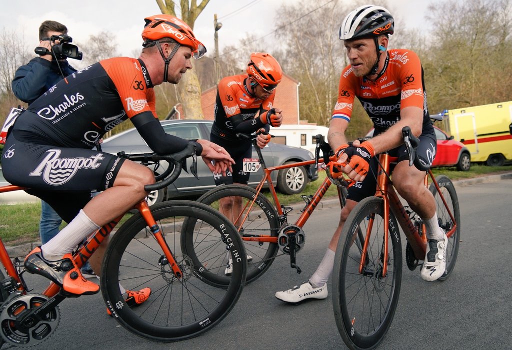 Roompot - Charles Cycling Team tweet media