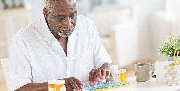 umichmedicine's tweet photo. A recent study led by a team from #UmichPsychiatry, the VA and the University of Pennsylvania examines the risks associated with benzodiazepine use by older adults. https://t.co/wr36QlgGe6 https://t.co/El9QIJnz0X