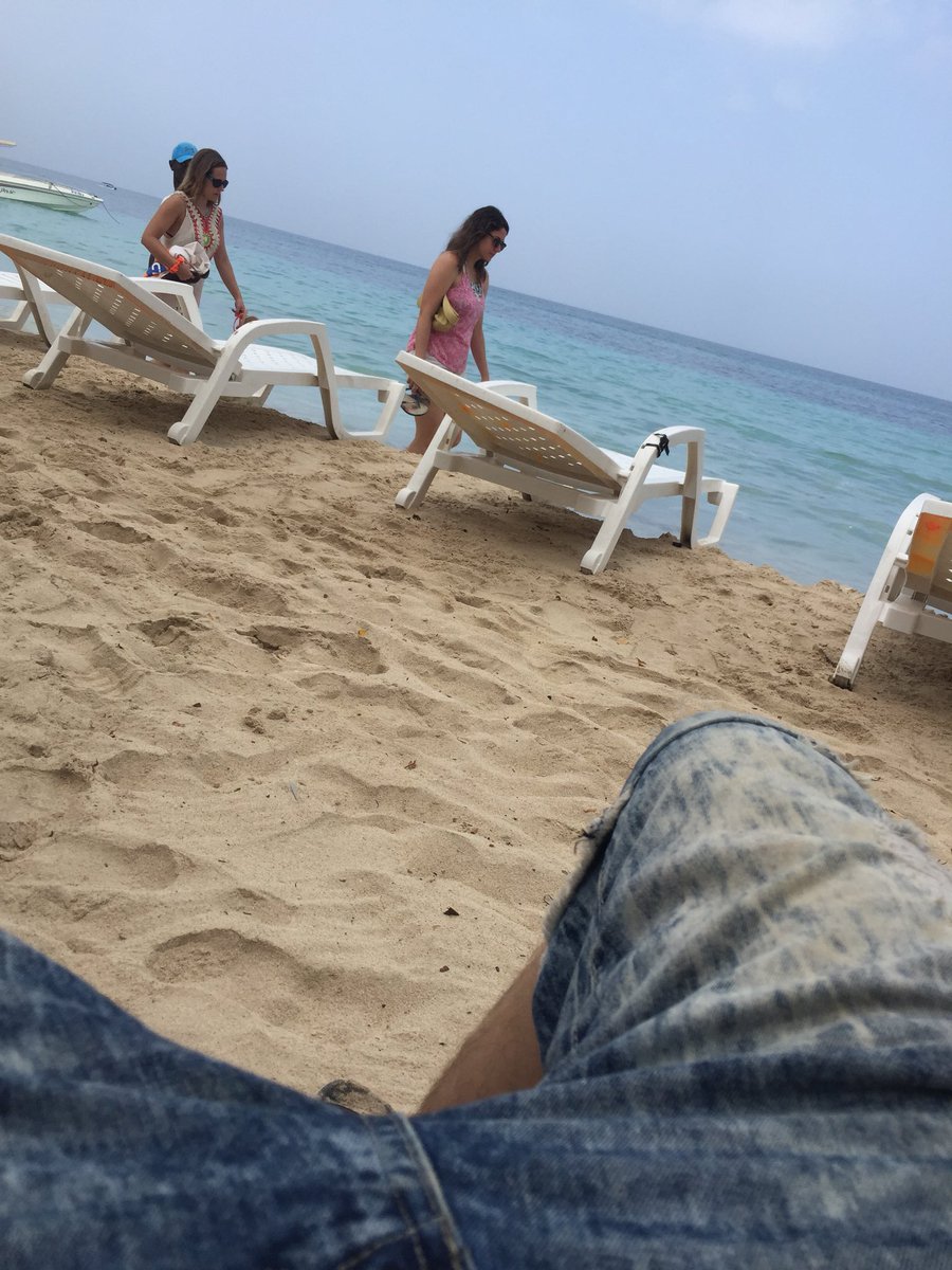 kash_richards's tweet photo. Went to Colombia for the first time , now I need someone to come with in June https://t.co/emnuDFoO23