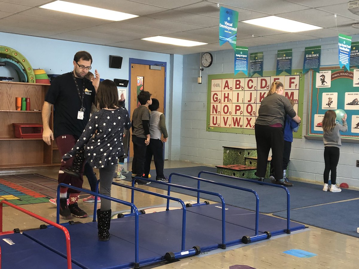 ScotchtownAve's tweet photo. Great work going on in our kinesthetic learning lab!  Keep up the good work SAS! @GoshenCSD @SASKinesthetic #SASpride https://t.co/jkVVP8Q8tM