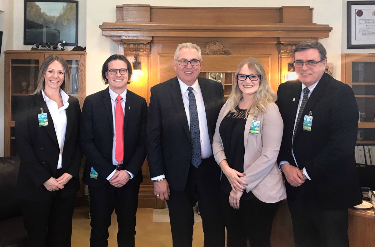 SKbrokers's tweet photo. Big thanks to @SGItweets Minister Joe Hargrave for the discussion this morning with our board members from Hoffmann Kool Insurance, @WWSmith100, @Lakeview_Mville, and Saskatoon Insurance Agencies! #skpoli https://t.co/SvBLKNkzip