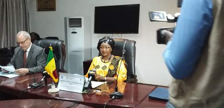 MElevage's tweet image. Dr Kané Rokia Maguiraga du @MElevage a procédé ce matin à l'Ouverture de l'Atelier Final de Capitalisation et de Partage des Résultats du projet ''réduire la vulnérabilité des moyens d'existence agricole à travers l'approche Caisse de résilience au Sahel''.