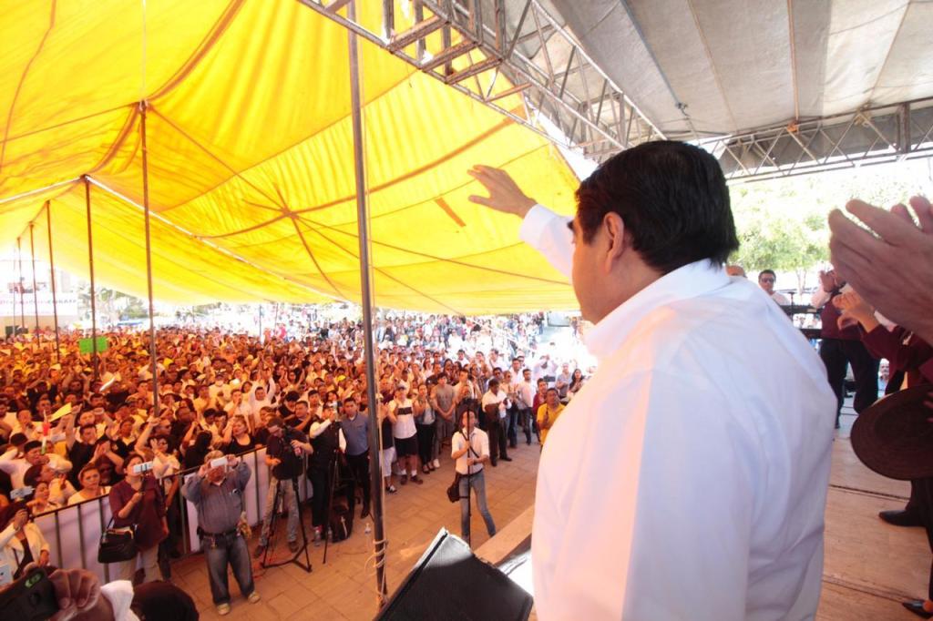 lapasarelamx's tweet photo. ÁNIMO DE UNIDAD Y NO SECTARISMO, LOS COMPONENTES DE MI PRECAMPAÑA: MIGUEL BARBOSA https://t.co/cSxvCiyb7e https://t.co/RWjR0yTwV1