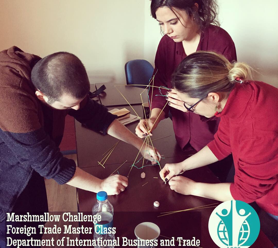 itb_deu's tweet photo. Today we applied a #marshmallowchallenge to our #foreigntrade #master students and we discussed creativity in entrepreneurship context. #ourvalues #tusec #entrepreneurship #creativity #ibspower https://t.co/uW49uvYYzT