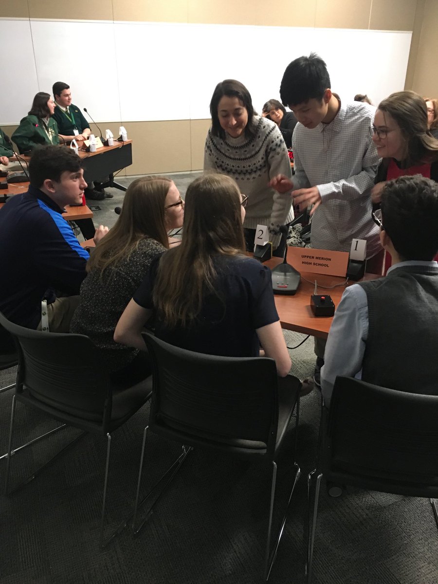 Ms. Dell’Elmo delivers the all-important pep talk before the team finishes out round two.