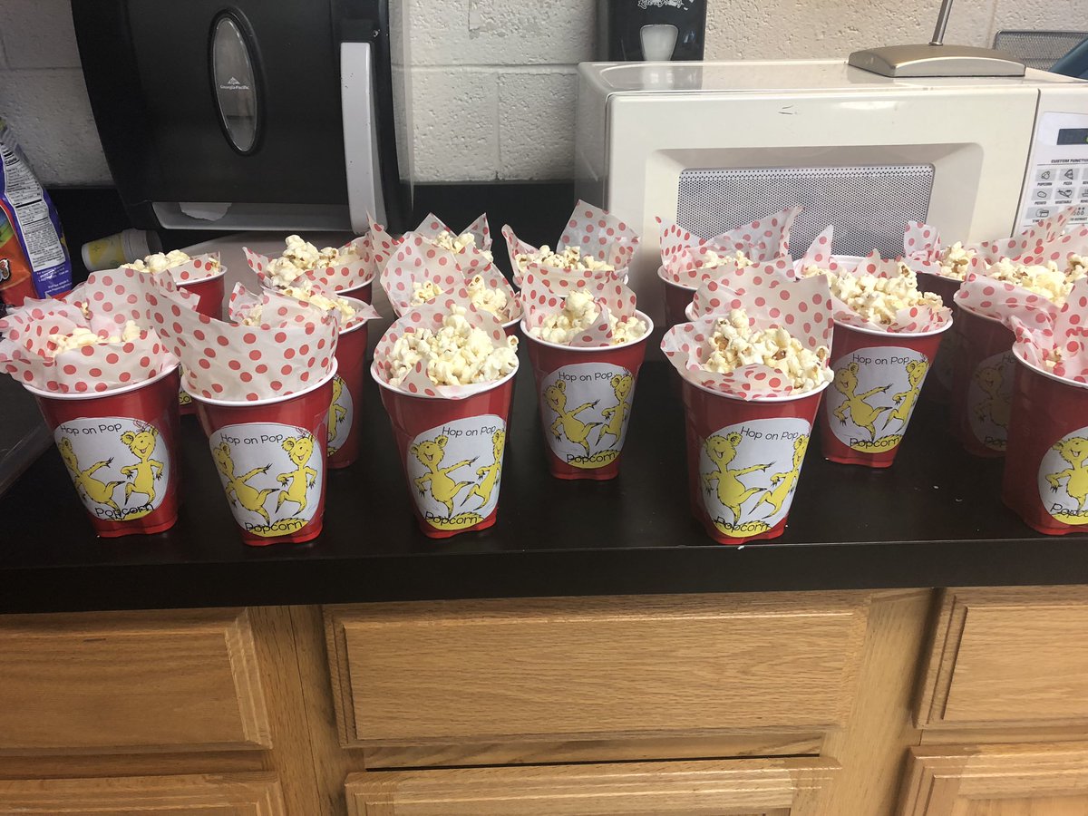 amelia_morrell's tweet photo. It’s Dr.Seuss week@in room 122! @Jyouanes_ADDAMS #AddamsLearners https://t.co/KK9PyZCo6X