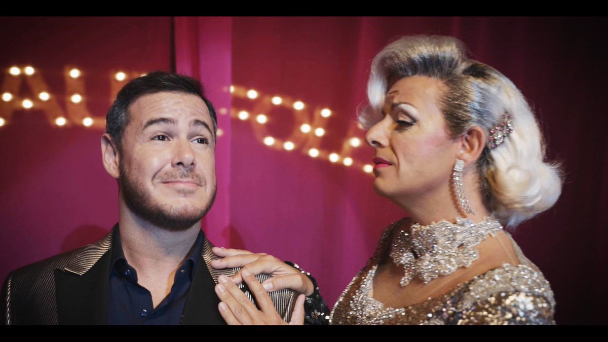 LaJaulaMusical's tweet photo. ¡Buenas noticias!
@LaJaulaMusical está nominada en los "XXI #PremisdelaCrítica de les Arts Escèniques" en las categorías:
-#MejorMusical🎶
-#MejorActor de Musical: @AngelLlacer / @ivanlabanda 🕺
-#MejorVestuario: @mlucompte 👠

El 25/03 conoceremos a los ganadores!!🤞🏼 https://t.co/sRz9FE489a