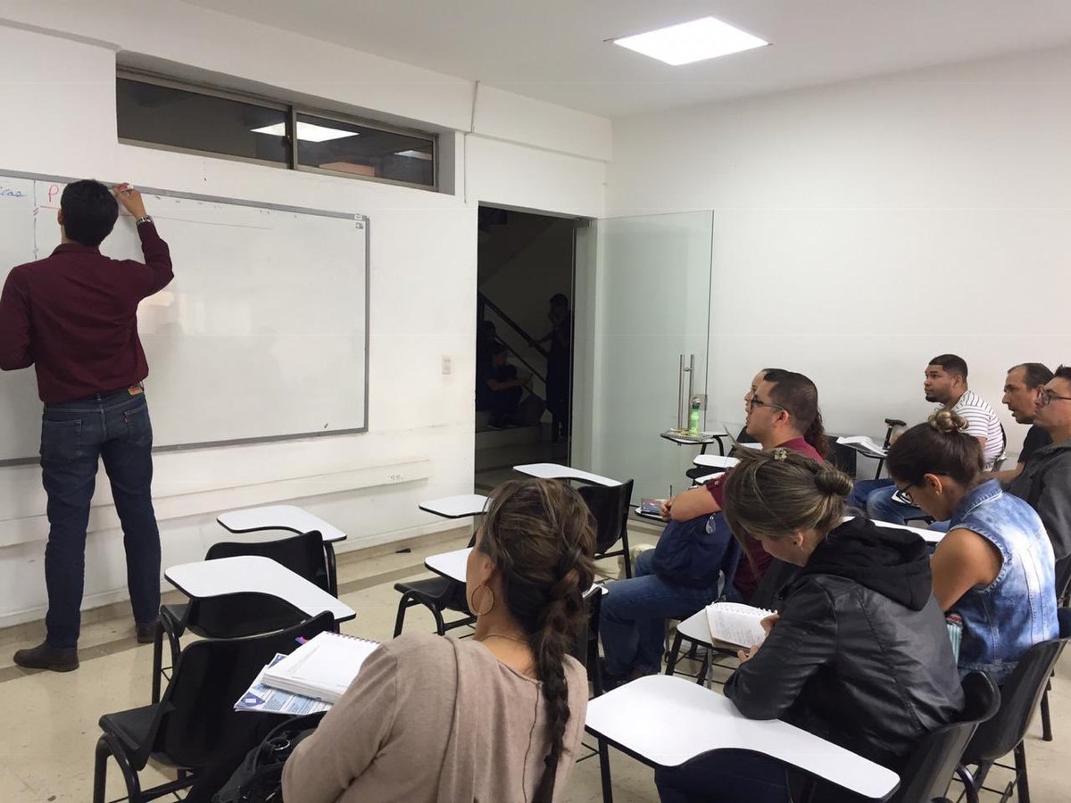 EcbtiM's tweet photo. Como @EcbtiM estamos compromitidos con nuestros educando y las estrategias de acompañamiento a nuestros estudiantes. Anoche fue un espacio muy productivo en el B-Learning del curso #LogMat @Javier5029 https://t.co/dcmi8npy8y