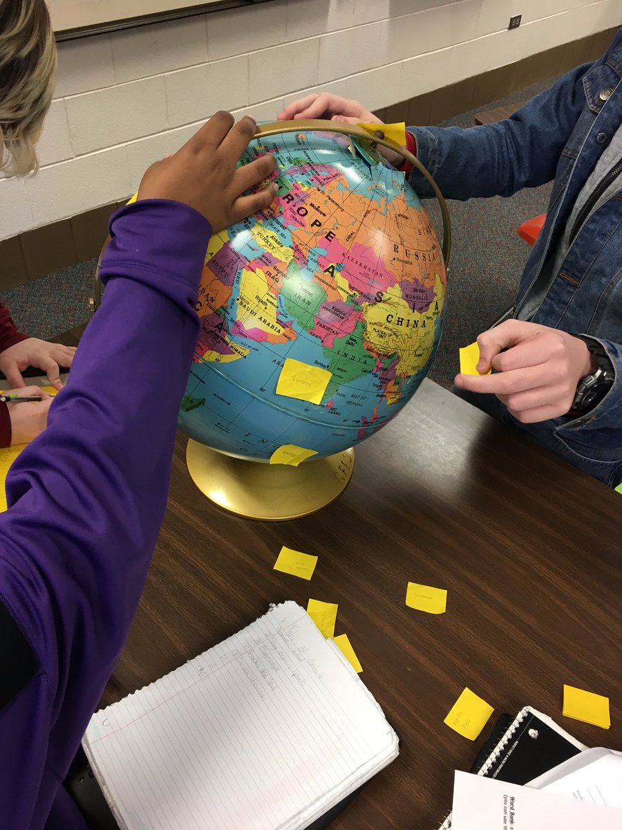 JacquieGrady's tweet photo. Tides, eclipses, and seasons oh my!  #ebmsraiders #ignitelearnimgbcps @EBMSBCPS https://t.co/yprtZfjJUm
