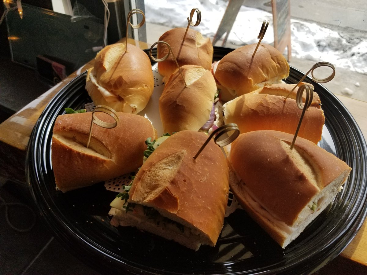 nosh_on_dupont's tweet image. NOSH caters! Give us a call for more information. 416-923 - 6674 (NOSH)