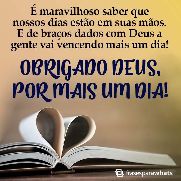 Featured image of post Frases De Bom Dia Para Status De Deus E que deus nos prepare um novo dia para que possamos realizar nossos sonhos renovar nossas esperan as recome ar nossos planos e edificar a nossa f